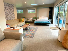 Studio Wing in Saint Heliers